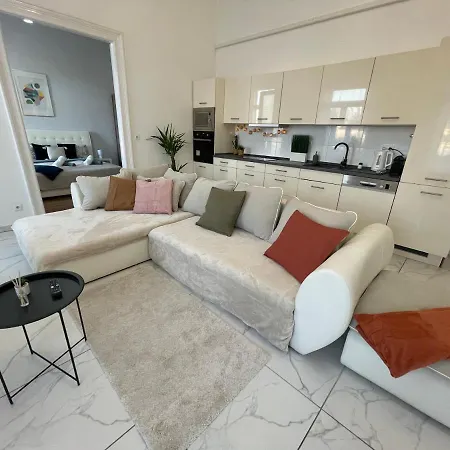 Appartamento Luxury Riverside Panorama *