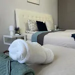 Luxury Riverside Panorama *