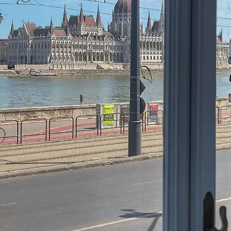 Luxury Riverside Panorama Appartement Boedapest