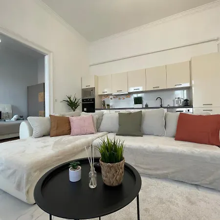 Luxury Riverside Panorama Appartement