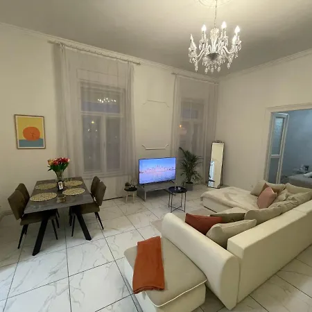 Apartment Luxury Riverside Panorama