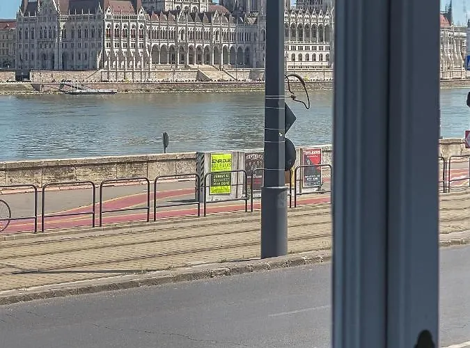 Luxury Riverside Panorama Apartament Budapesta