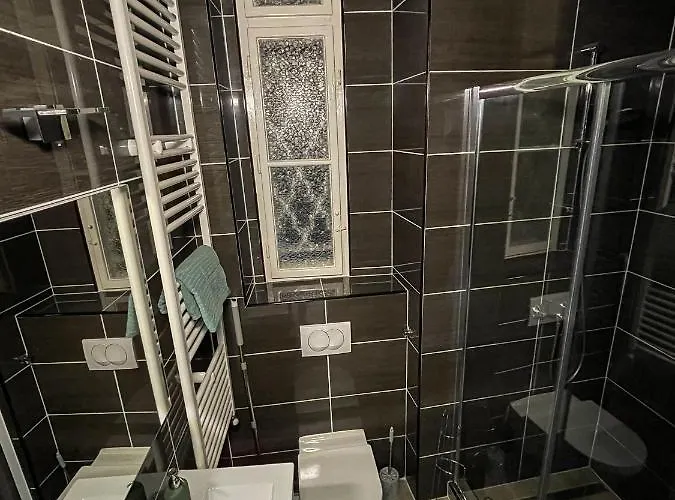 Luxury Riverside Panorama