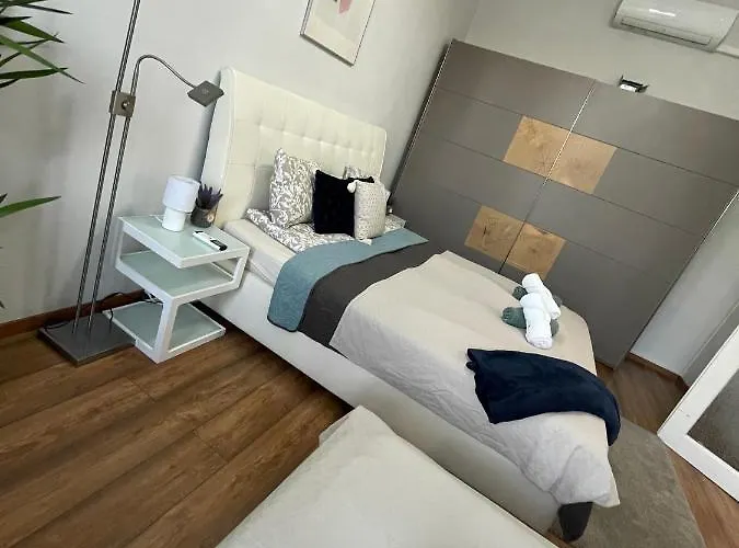 Luxury Riverside Panorama Apartament *