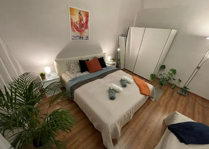 Luxury Riverside Panorama