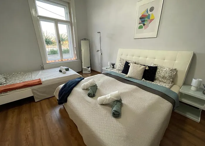 Luxury Riverside Panorama Apartament *