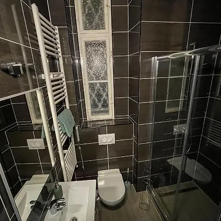 Luxury Riverside Panorama