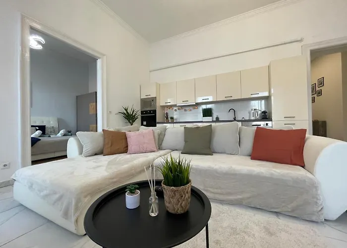 Luxury Riverside Panorama Apartman